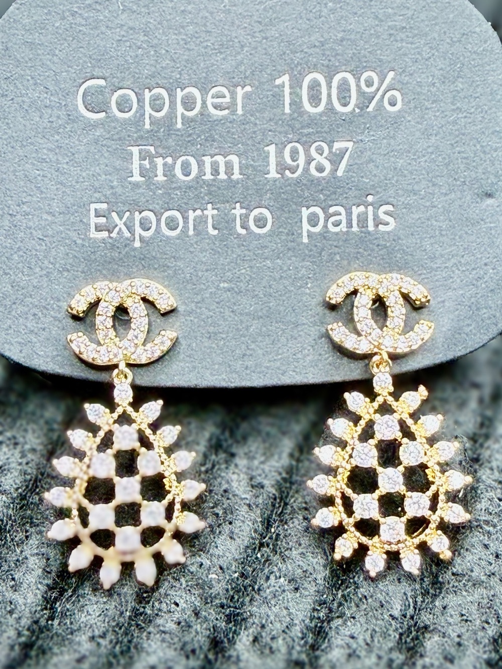 Fashion Gold Crystal Drop Earrings - Gold and White